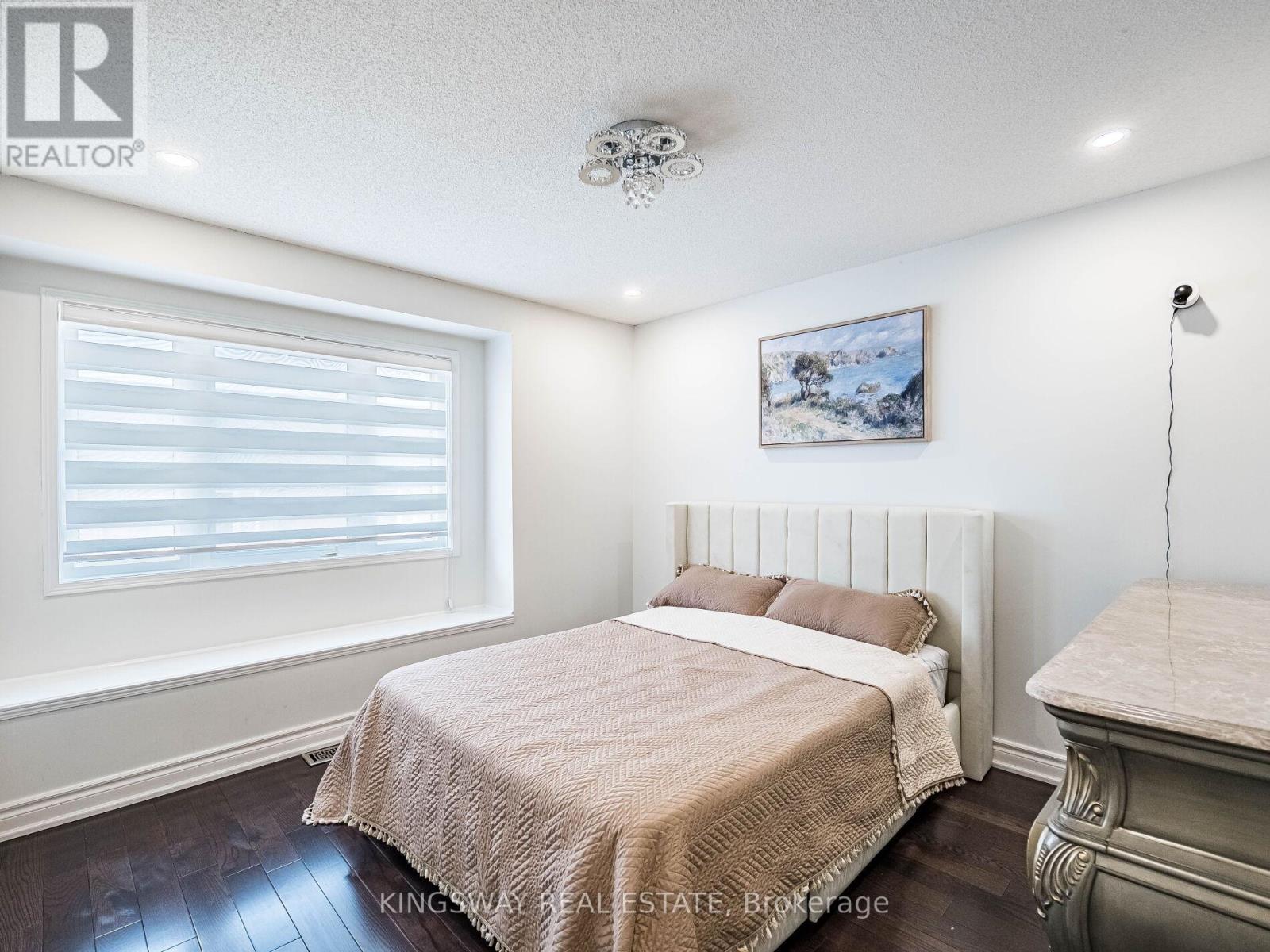 3221 Redpath Circle, Mississauga, Ontario  L5N 8R3 - Photo 23 - W12703706