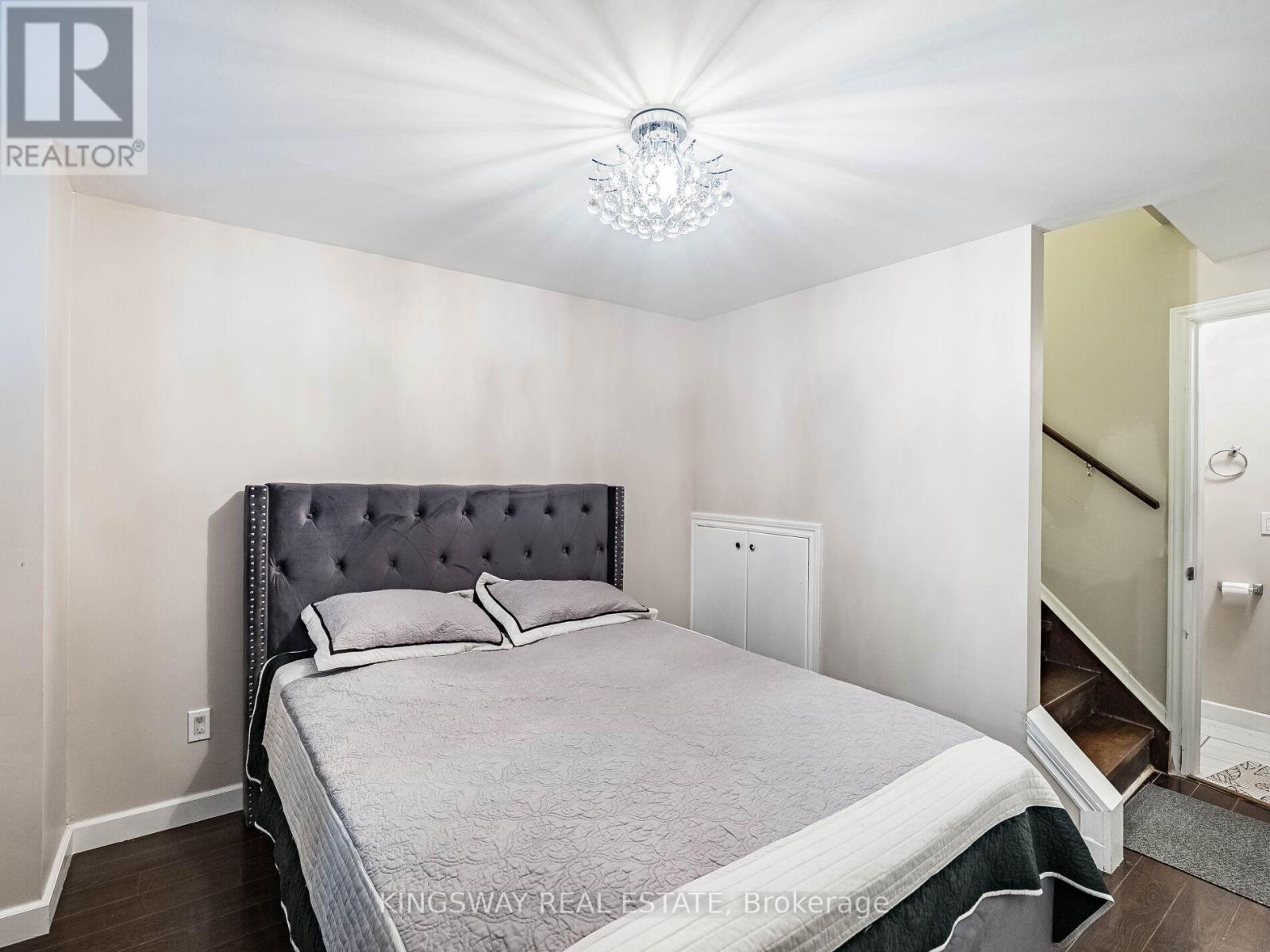 3221 Redpath Circle, Mississauga, Ontario  L5N 8R3 - Photo 42 - W12703706