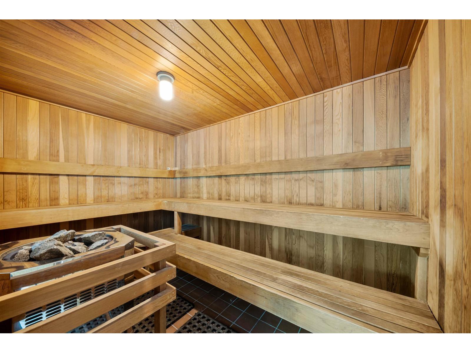 1605 15030 101 Avenue, Surrey, British Columbia  V3R 0N3 - Photo 9 - R3080100