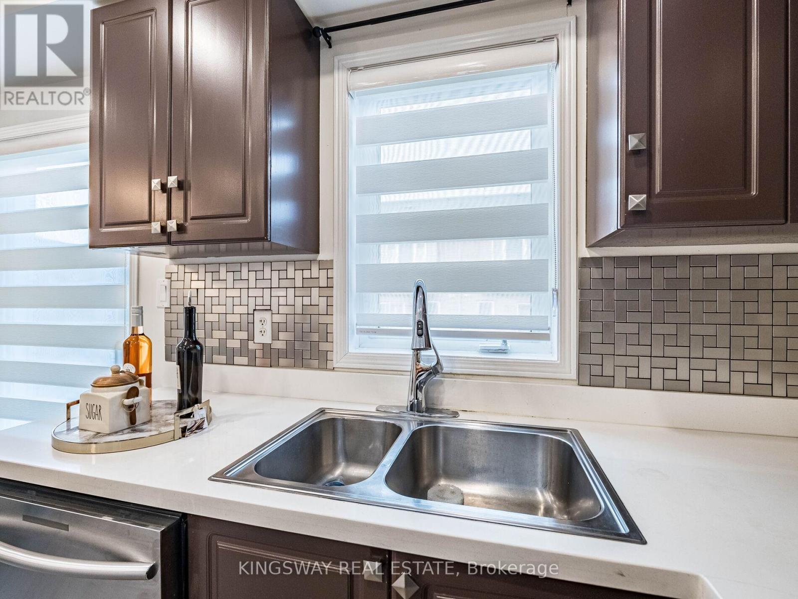 3221 Redpath Circle, Mississauga, Ontario  L5N 8R3 - Photo 16 - W12703706