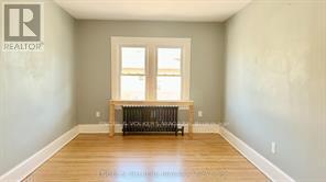 5038 Huron Street, Niagara Falls (Cherrywood), Ontario  L2E 2J7 - Photo 3 - X12704224