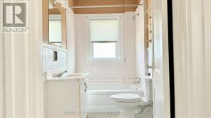 5038 Huron Street, Niagara Falls (Cherrywood), Ontario  L2E 2J7 - Photo 9 - X12704224