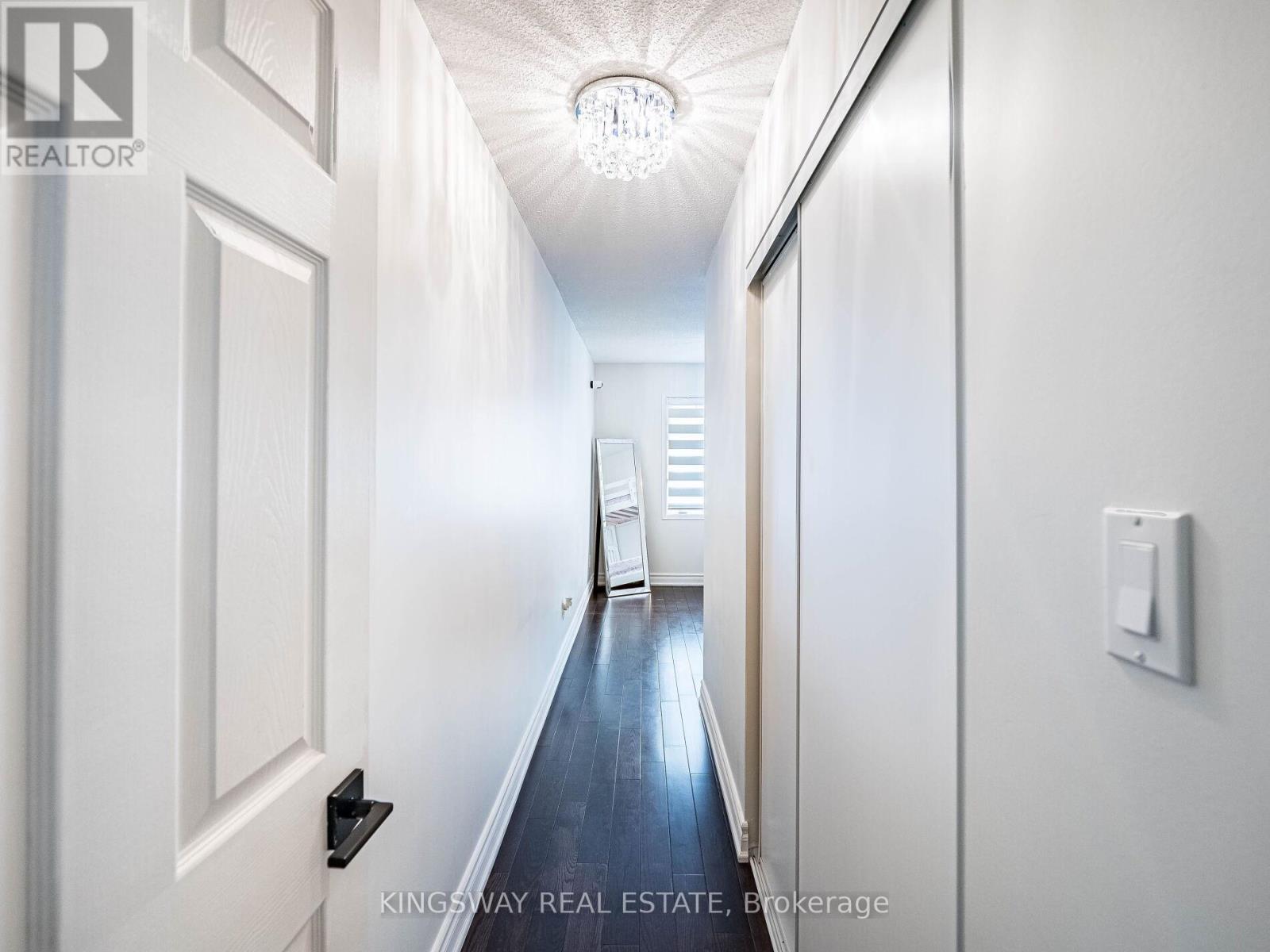 3221 Redpath Circle, Mississauga, Ontario  L5N 8R3 - Photo 30 - W12703706