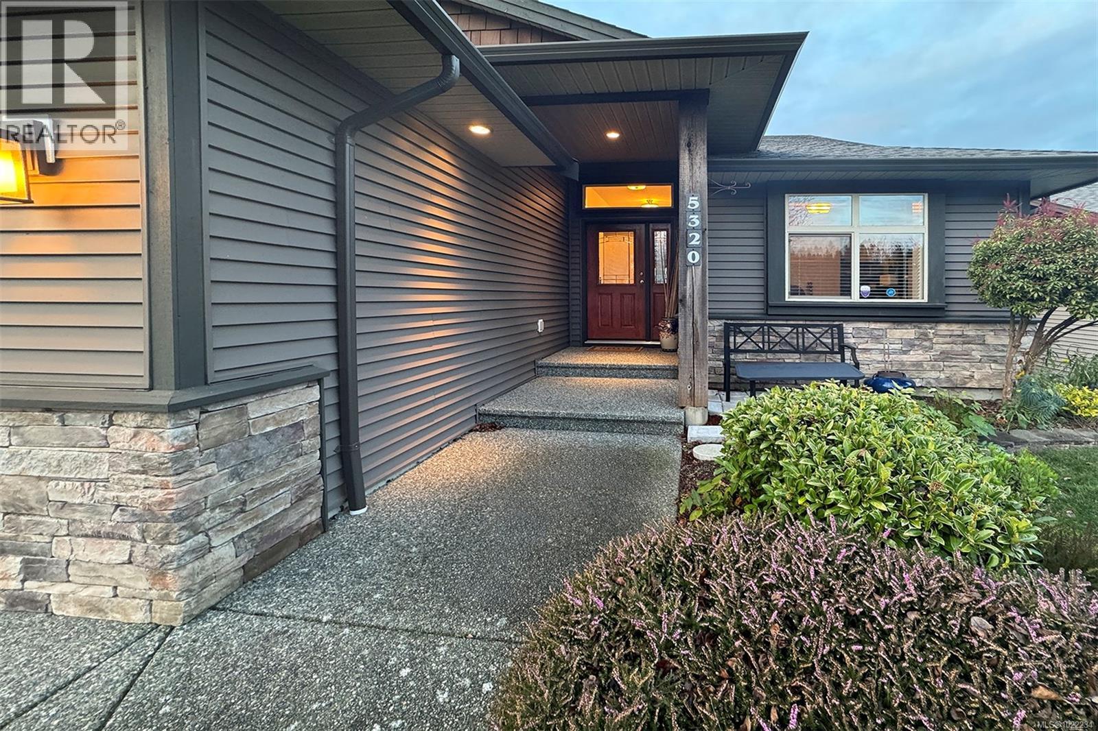 5320 Cascara Dr, Nanaimo, British Columbia  V9T 0E3 - Photo 4 - 1022234