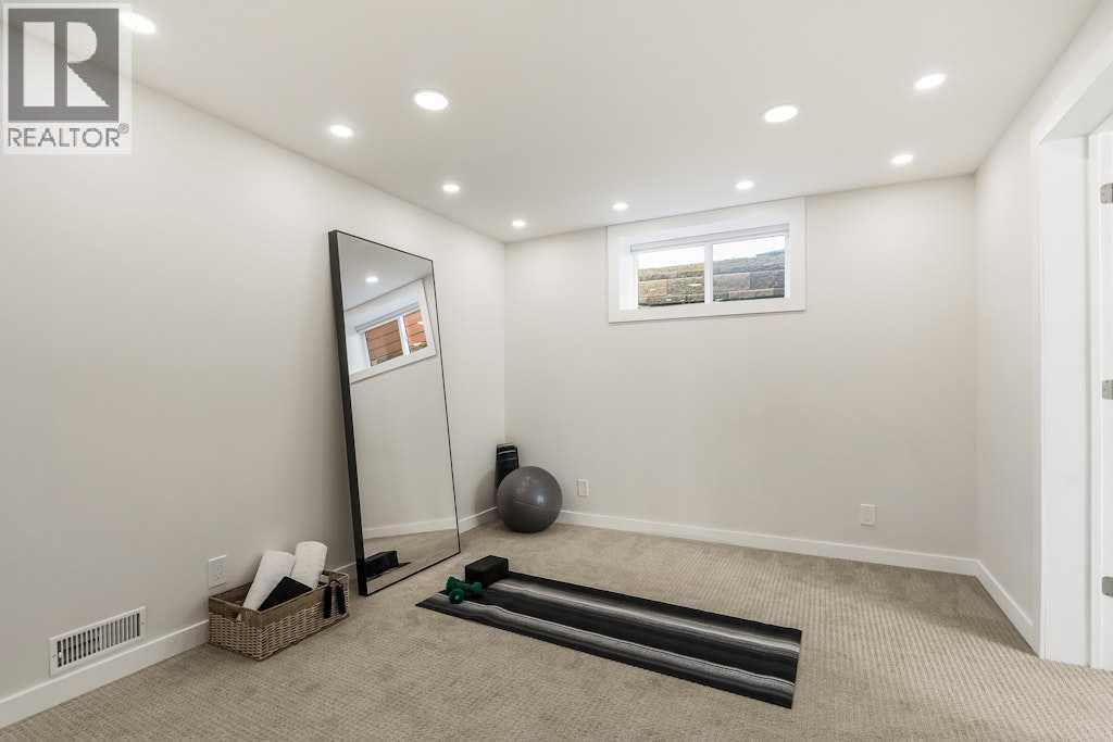 1571 Windsor Street Nw, Calgary, Alberta  T2N 3X5 - Photo 29 - A2278576