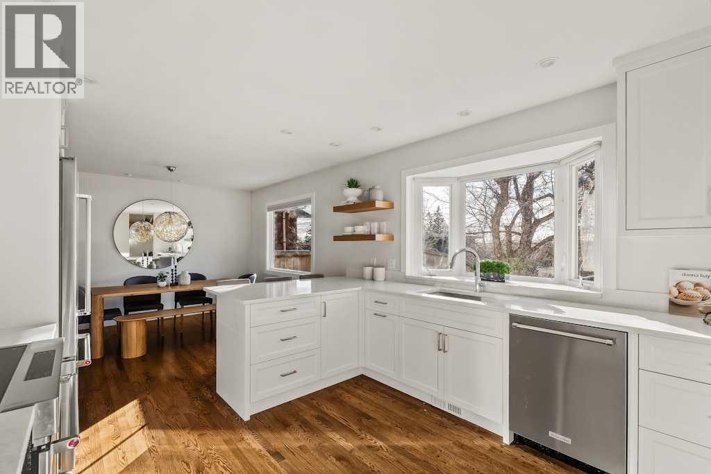 1571 Windsor Street Nw, Calgary, Alberta  T2N 3X5 - Photo 11 - A2278576