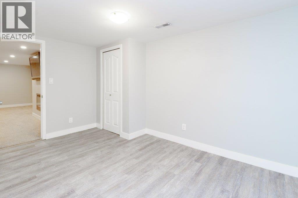 12060 208 Street, Maple Ridge, British Columbia  V2X 4W8 - Photo 18 - R3080243