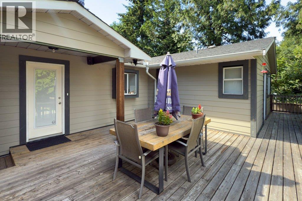 12060 208 Street, Maple Ridge, British Columbia  V2X 4W8 - Photo 37 - R3080243