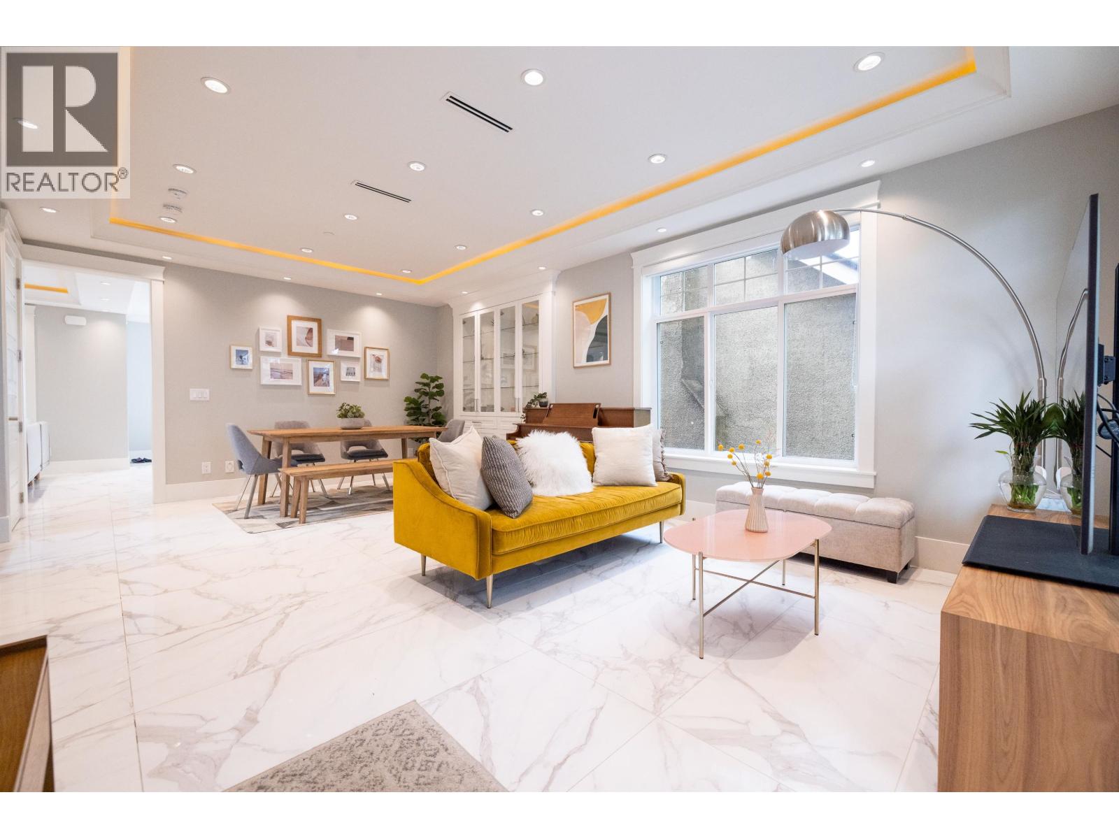 2388 E 2nd Avenue, Vancouver, British Columbia  V5N 1G3 - Photo 3 - R3080275