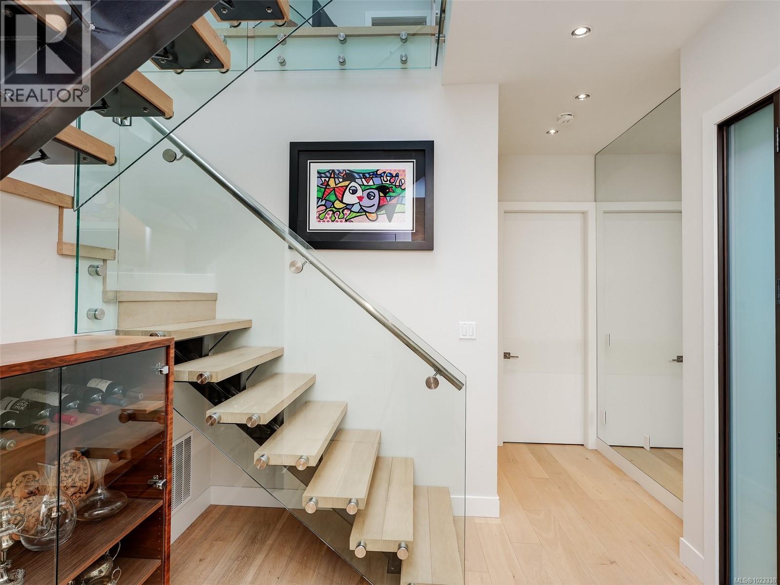 10303 Resthaven Dr, Sidney, British Columbia  V8L 3H2 - Photo 20 - 1023338