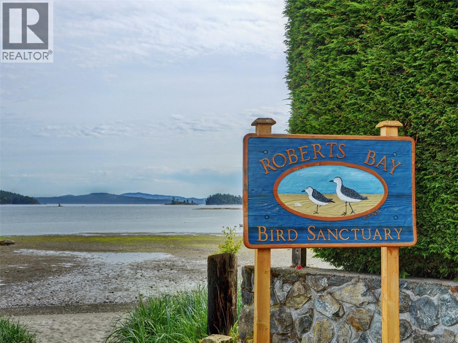 10303 Resthaven Dr, Sidney, British Columbia  V8L 3H2 - Photo 48 - 1023338