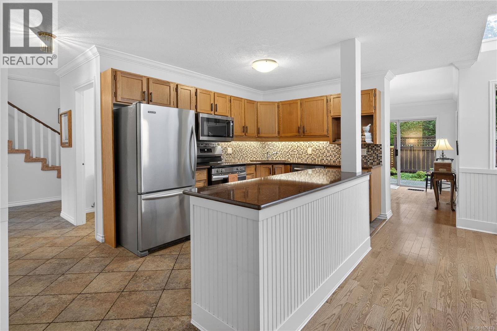 1 4630 Lochside Dr, Saanich, British Columbia  V8Y 2T1 - Photo 12 - 1022478