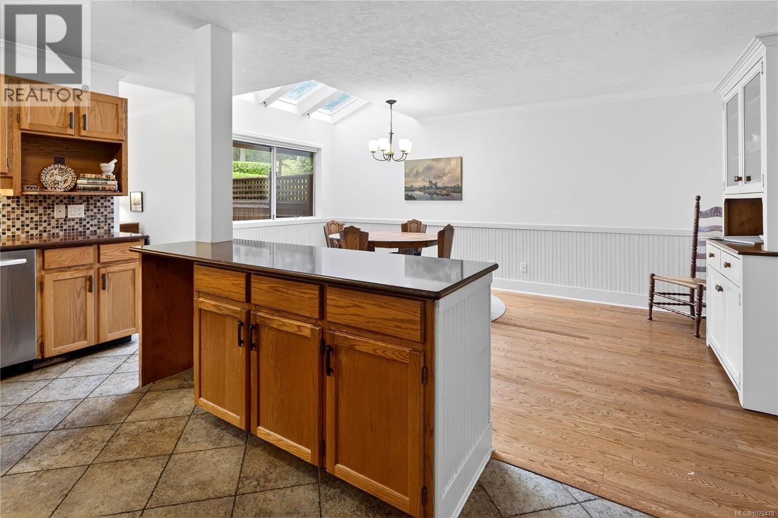 1 4630 Lochside Dr, Saanich, British Columbia  V8Y 2T1 - Photo 15 - 1022478