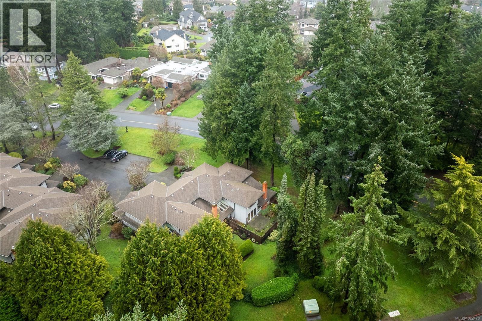 1 4630 Lochside Dr, Saanich, British Columbia  V8Y 2T1 - Photo 30 - 1022478