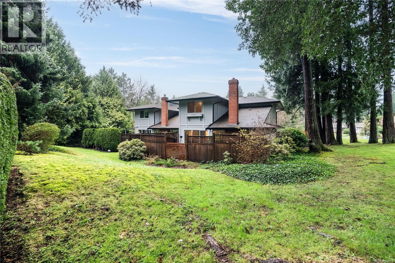 1 4630 Lochside Dr, Saanich, British Columbia  V8Y 2T1 - Photo 35 - 1022478