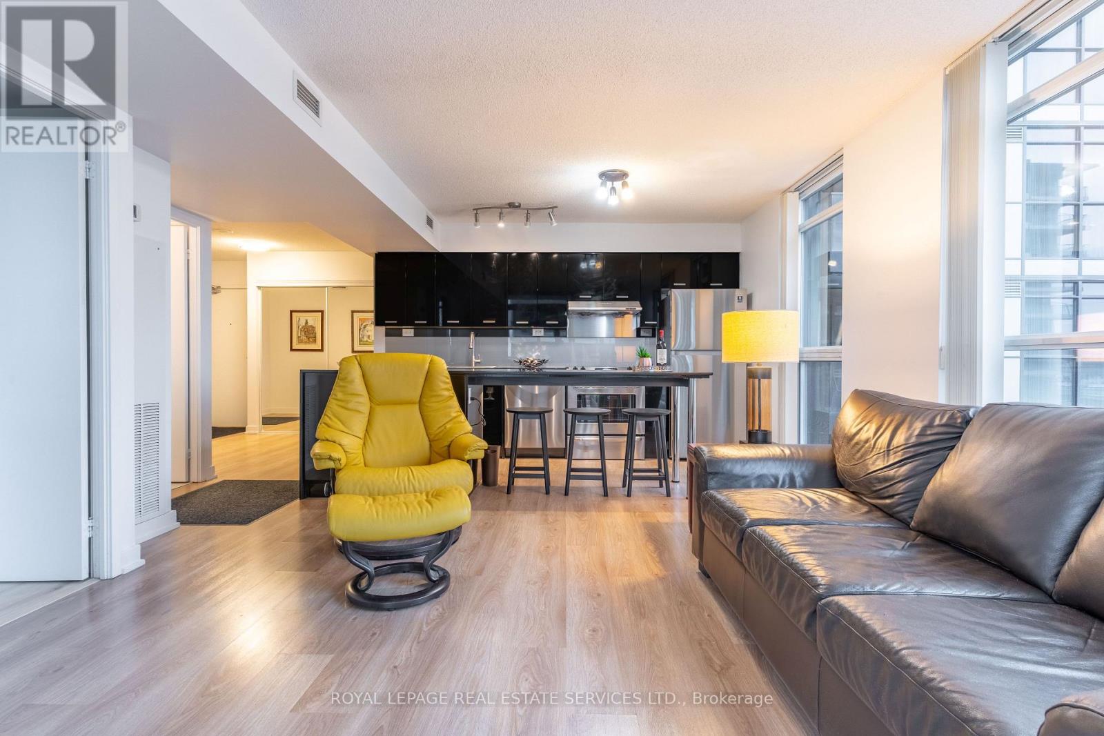 717 - 19 Singer Court, Toronto, Ontario  M2K 0B2 - Photo 8 - C12700902