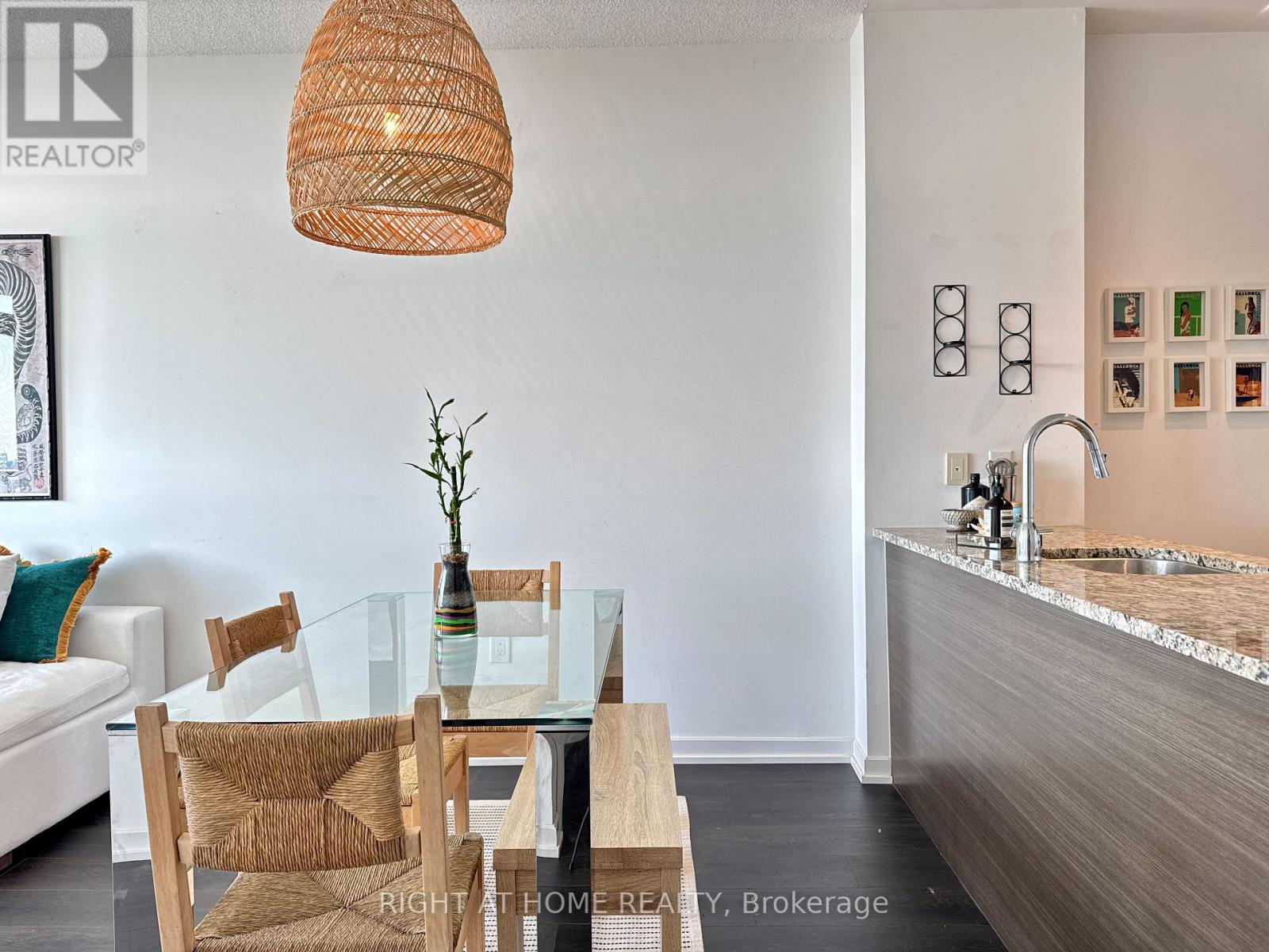 2109 - 70 Forest Manor Road, Toronto, Ontario  M2J 0A9 - Photo 8 - C12704220