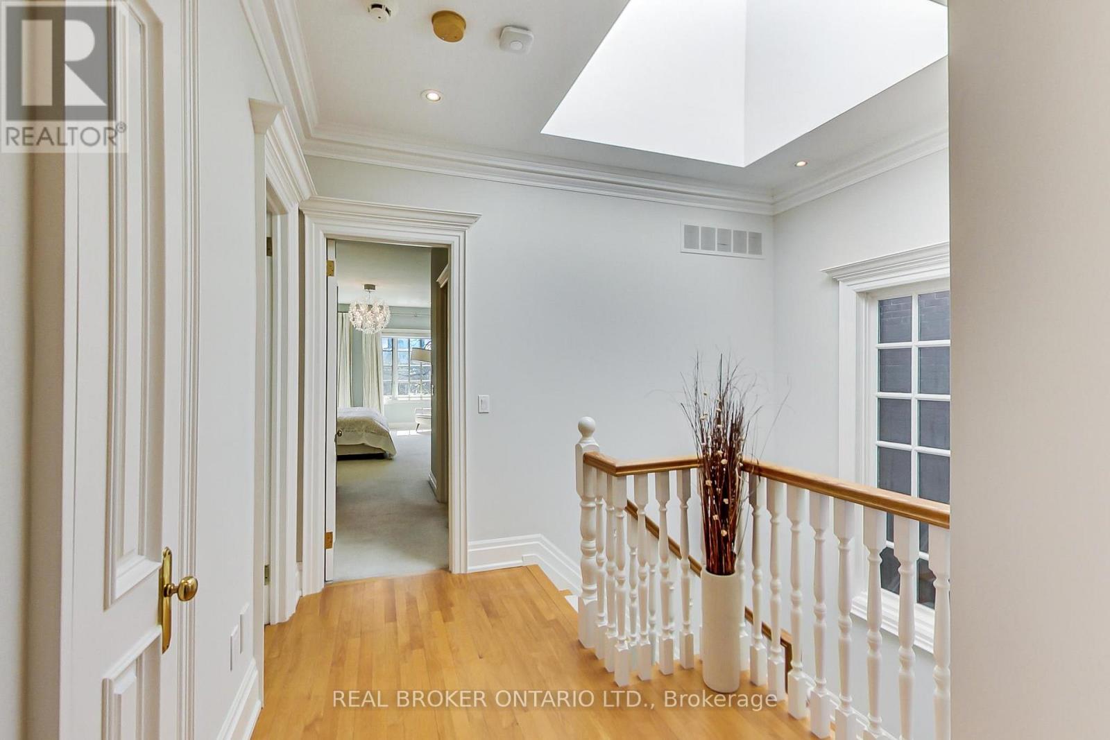 21 Farnham Avenue, Toronto, Ontario  M4V 1H6 - Photo 13 - C12704242