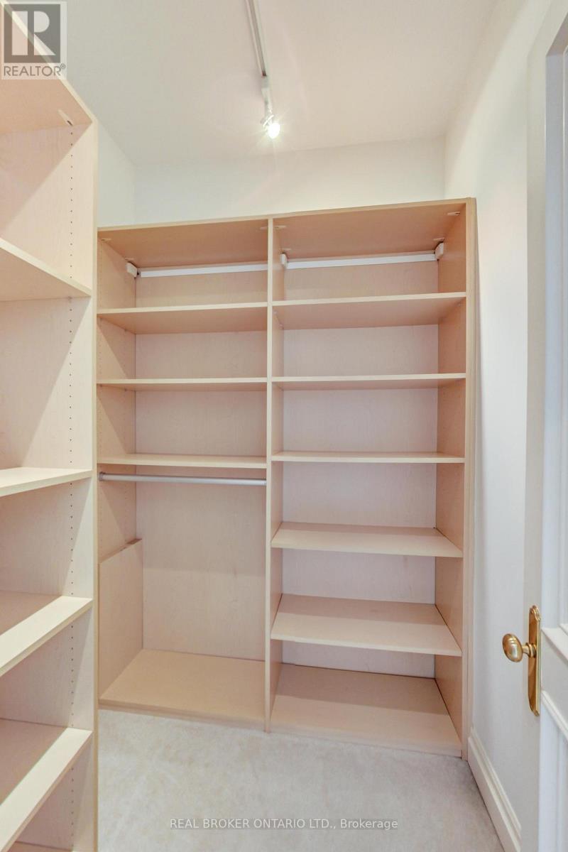 21 Farnham Avenue, Toronto, Ontario  M4V 1H6 - Photo 15 - C12704242