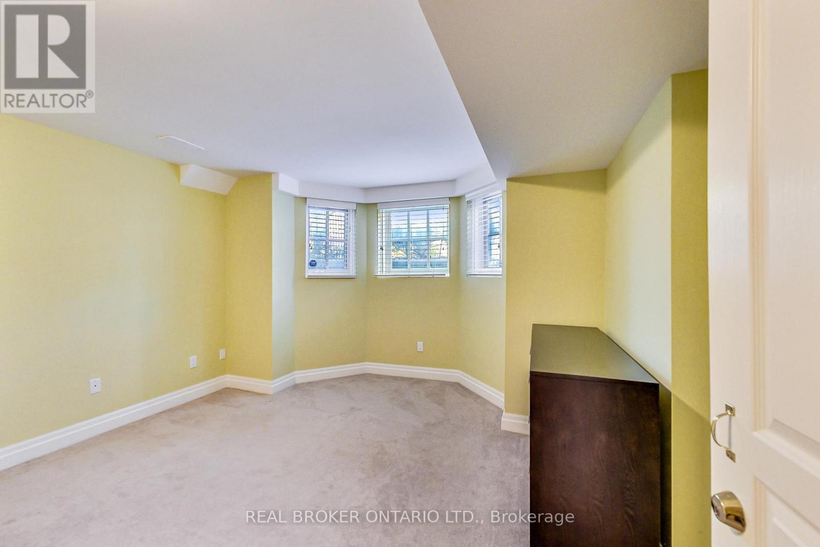 21 Farnham Avenue, Toronto, Ontario  M4V 1H6 - Photo 23 - C12704242