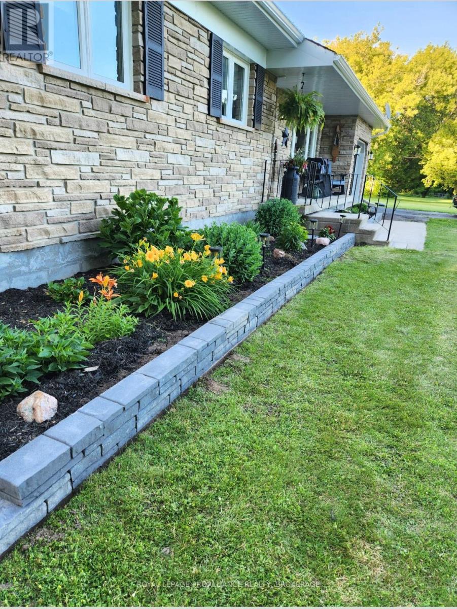 7379 Highway 2, Greater Napanee, Ontario  K7R 3K6 - Photo 31 - X12703556