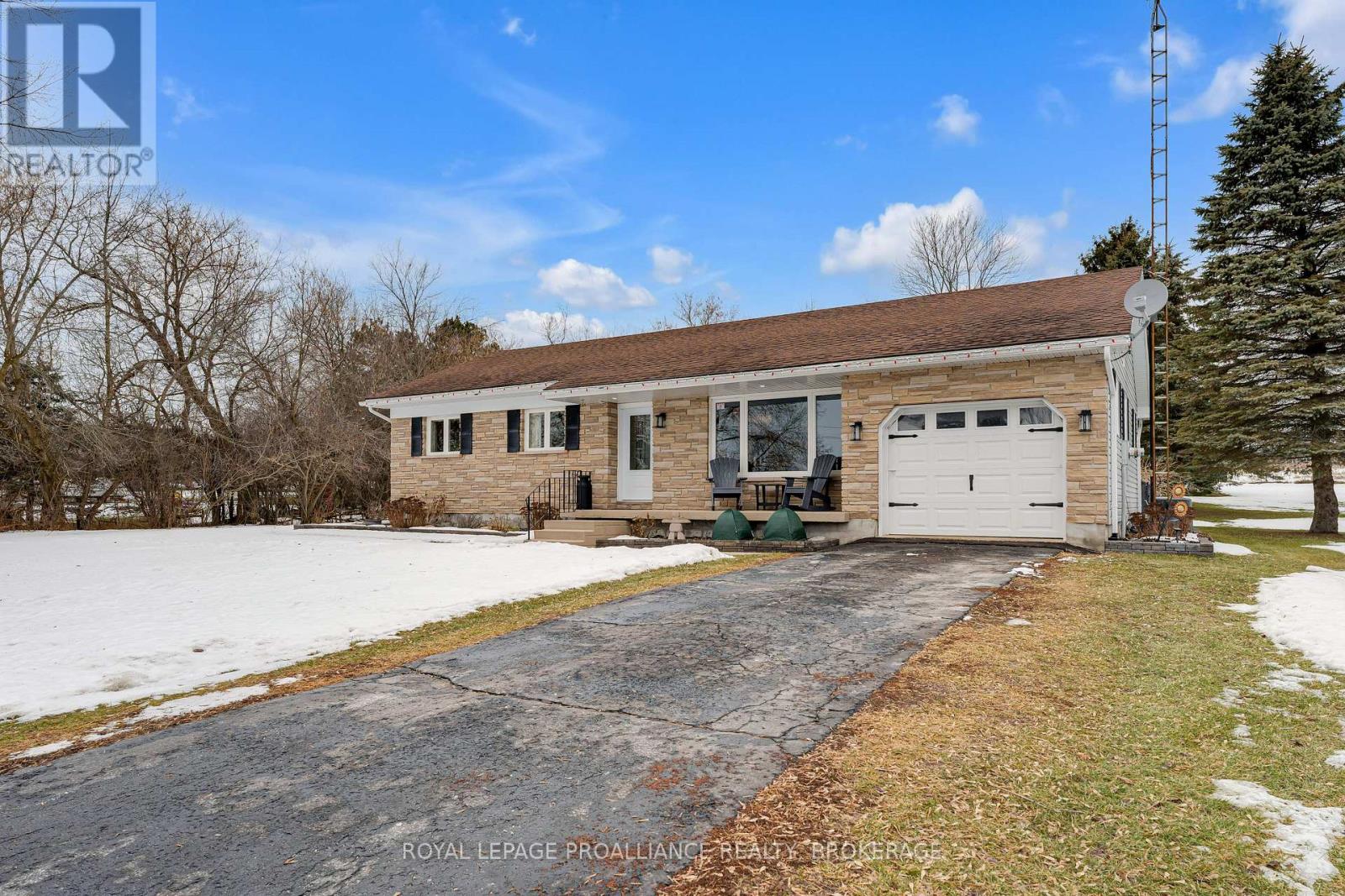 7379 Highway 2, Greater Napanee, Ontario  K7R 3K6 - Photo 3 - X12703556