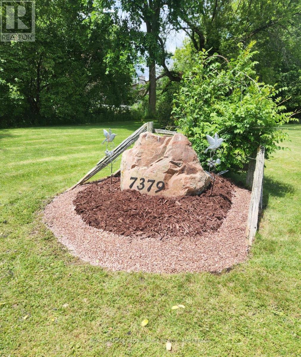 7379 Highway 2, Greater Napanee, Ontario  K7R 3K6 - Photo 2 - X12703556