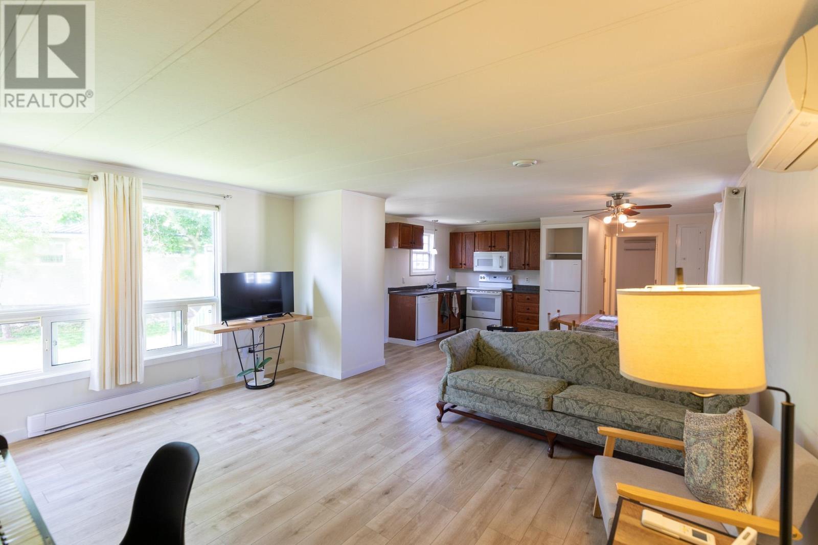 18 Dawn Drive, Miltonvale Park, Charlottetown, Prince Edward Island  C1E 0M7 - Photo 5 - 202600999