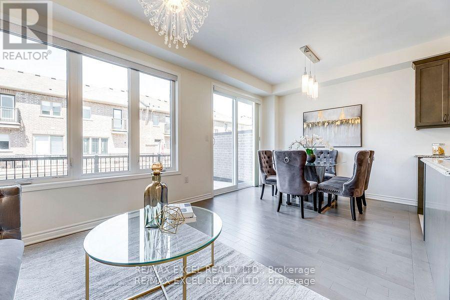 74 William F Bell Parkway, Richmond Hill, Ontario  L4S 0K1 - Photo 9 - N12704252