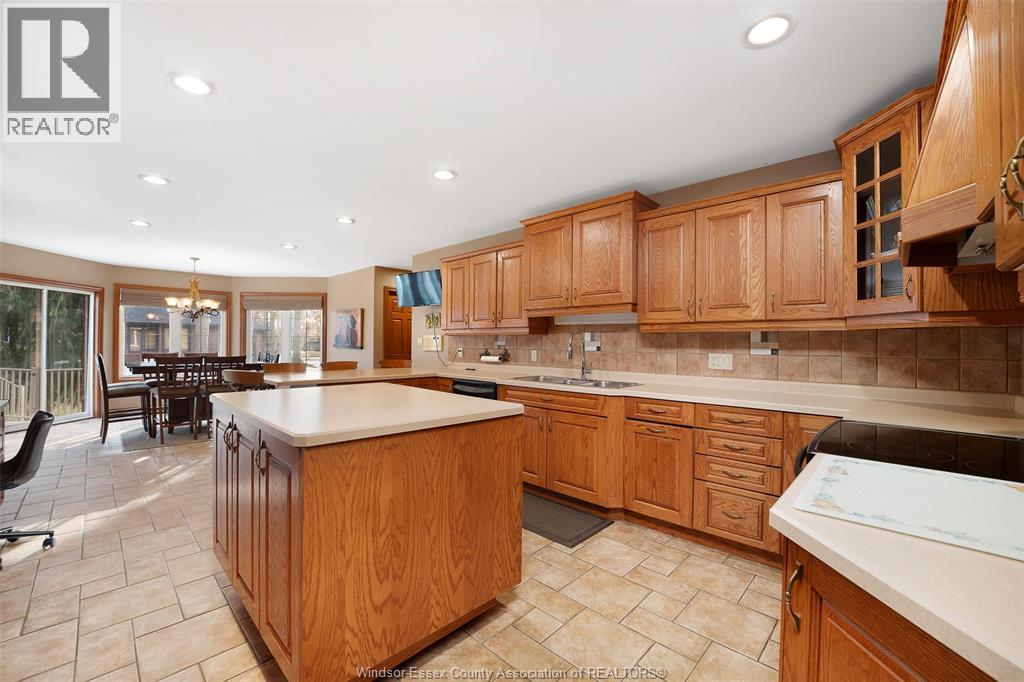 2205 Edgemore Avenue, Lasalle, Ontario  N9H 2K2 - Photo 19 - 26001266