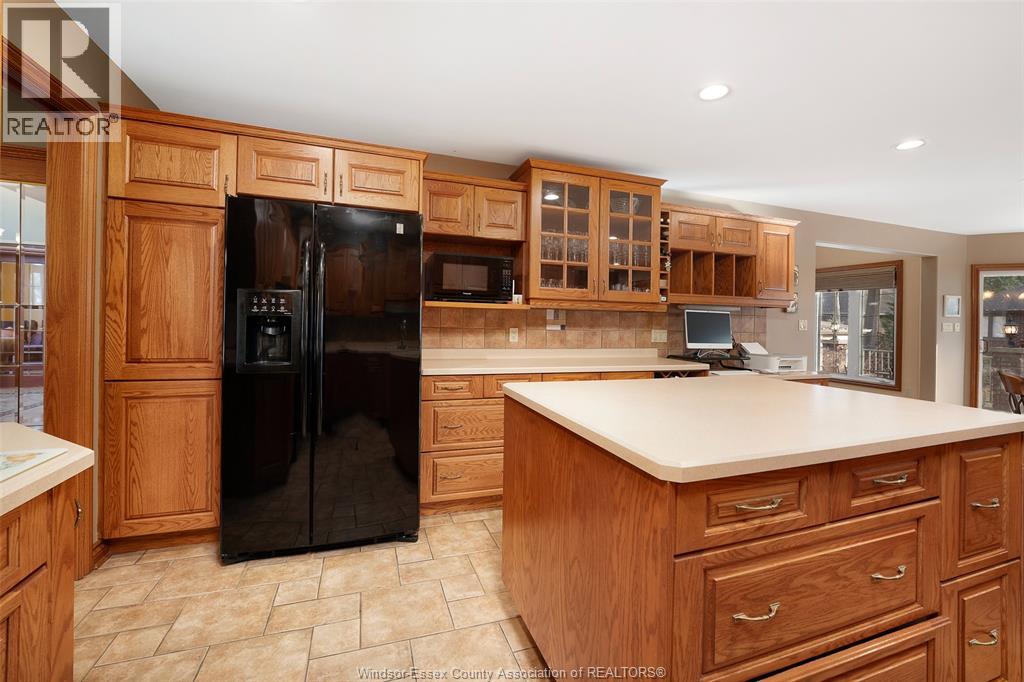 2205 Edgemore Avenue, Lasalle, Ontario  N9H 2K2 - Photo 20 - 26001266