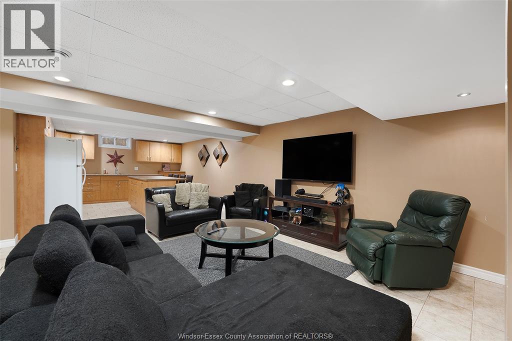 2205 Edgemore Avenue, Lasalle, Ontario  N9H 2K2 - Photo 46 - 26001266