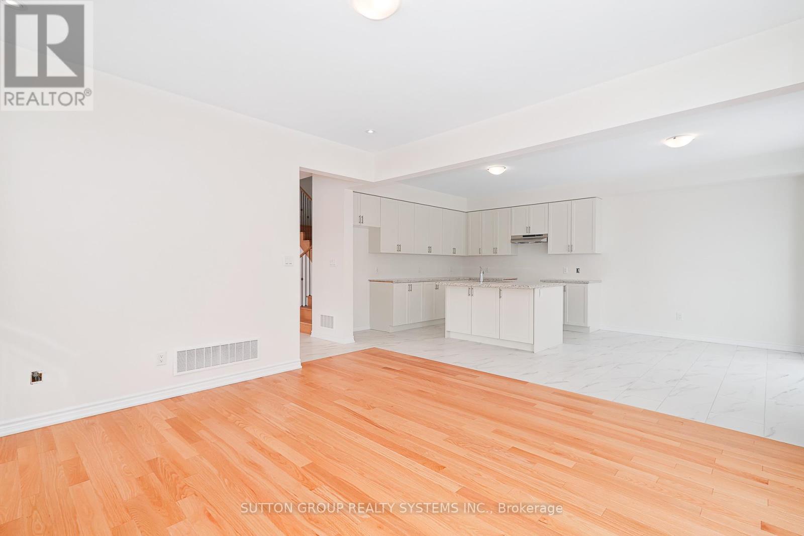 187 Roseanne Circle, Wasaga Beach, Ontario  L9Z 0N1 - Photo 14 - S12704274