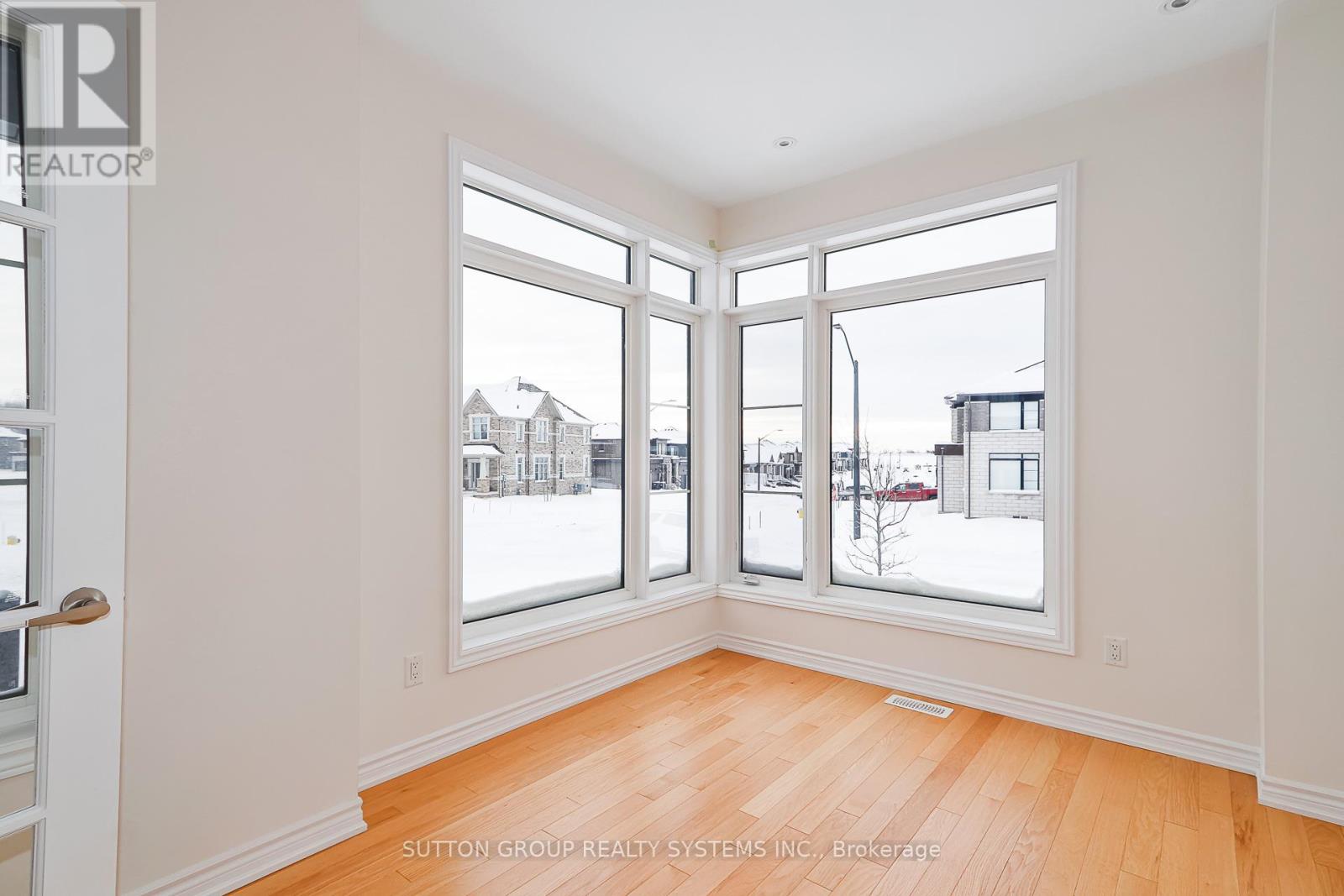 187 Roseanne Circle, Wasaga Beach, Ontario  L9Z 0N1 - Photo 7 - S12704274