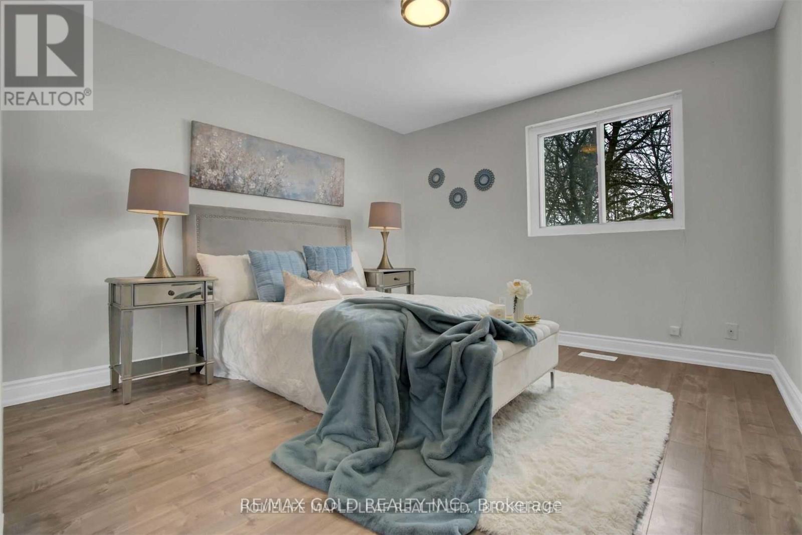 48 Winderemere Court, Brampton, Ontario  L6X 2L6 - Photo 7 - W12704222