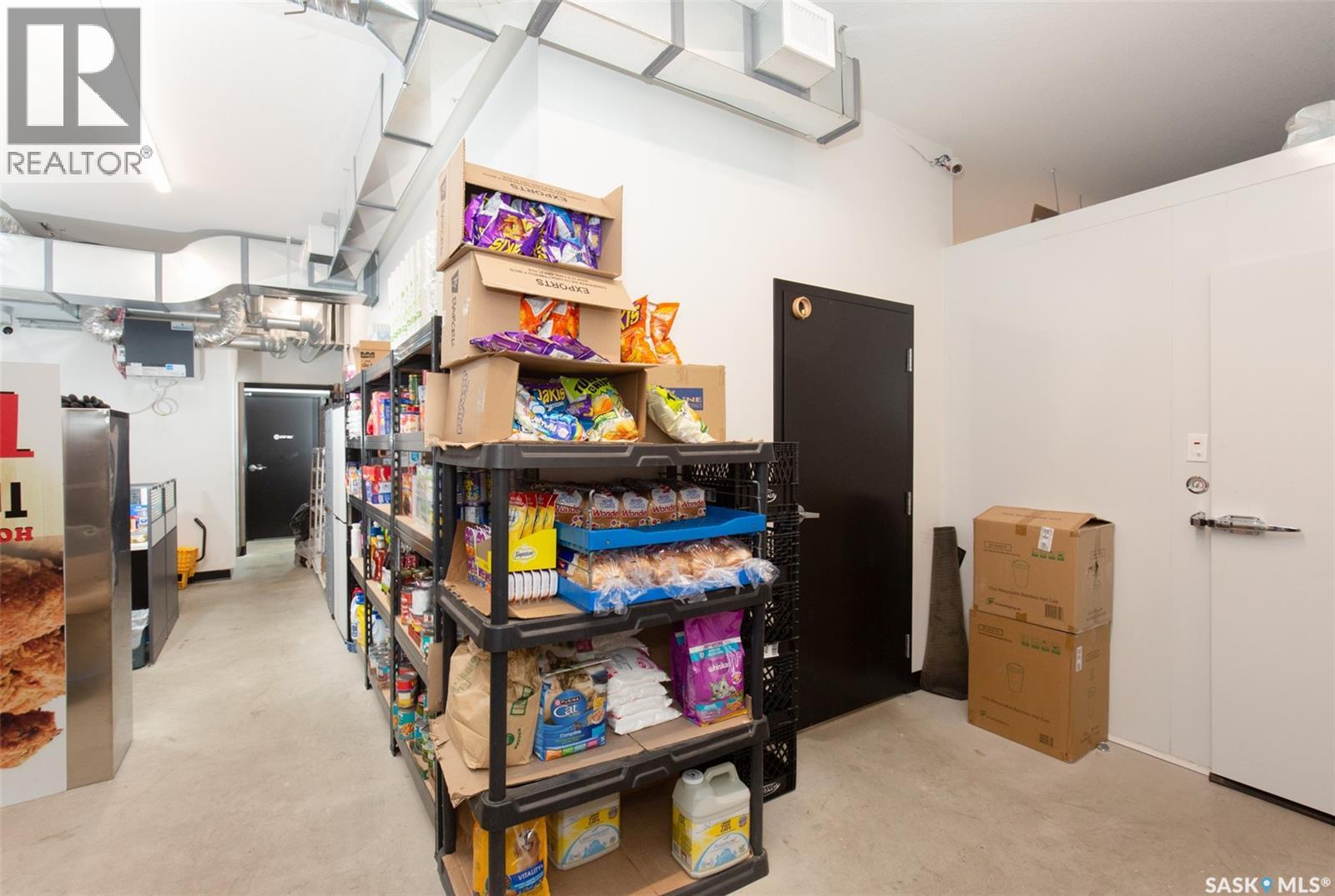 1050 Bradley Street, Moose Jaw, Saskatchewan  S6H 3M4 - Photo 12 - SK026984