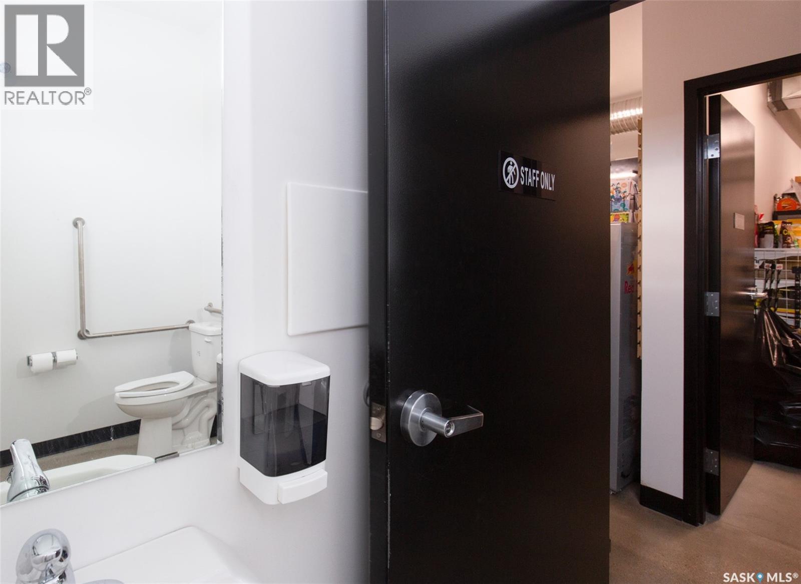 1050 Bradley Street, Moose Jaw, Saskatchewan  S6H 3M4 - Photo 17 - SK026984