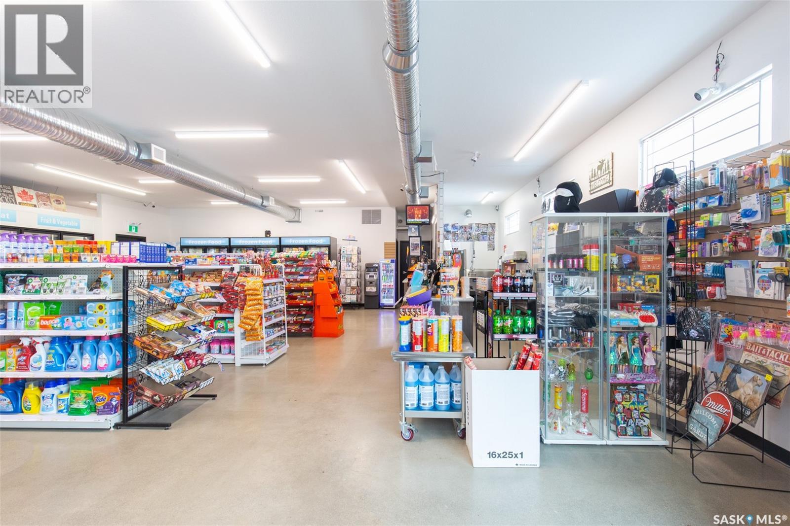 1050 Bradley Street, Moose Jaw, Saskatchewan  S6H 3M4 - Photo 5 - SK026984