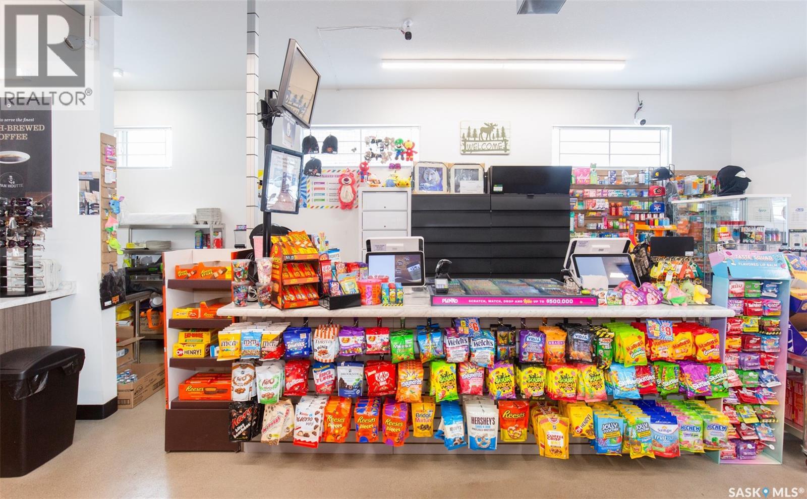 1050 Bradley Street, Moose Jaw, Saskatchewan  S6H 3M4 - Photo 6 - SK026984