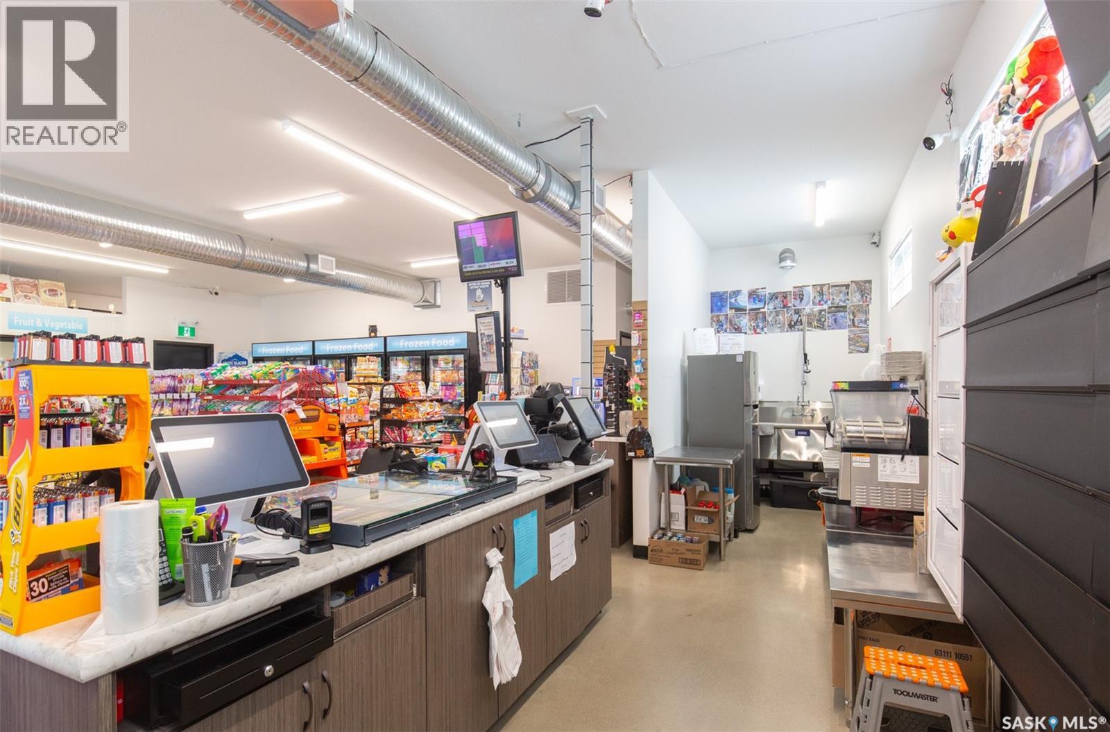 1050 Bradley Street, Moose Jaw, Saskatchewan  S6H 3M4 - Photo 9 - SK026984