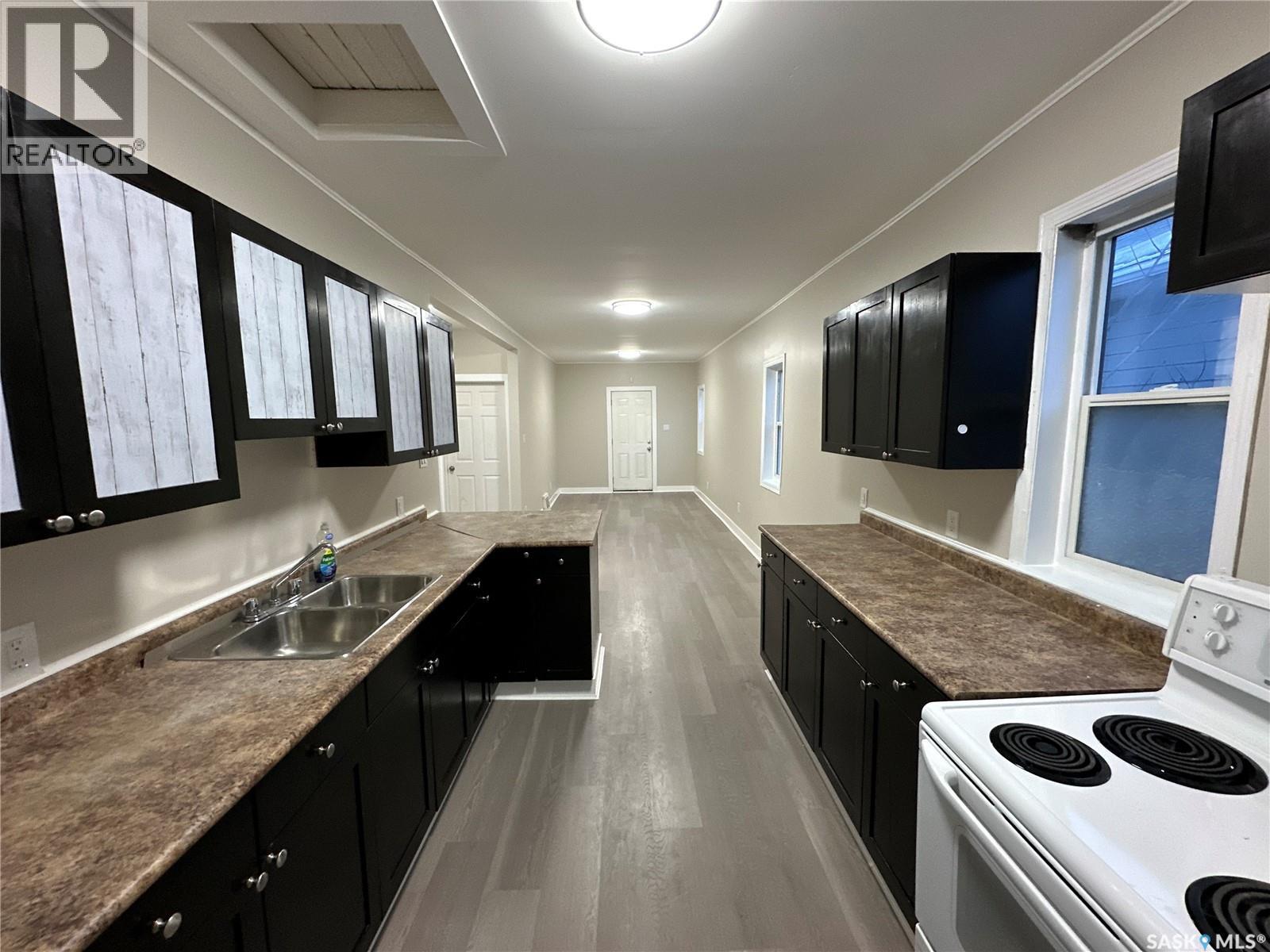 1416 Wascana Street, Regina, Saskatchewan  S4T 5J5 - Photo 2 - SK026976