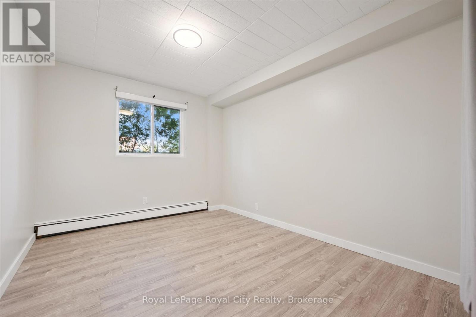 24 - 63 Conroy Crescent, Guelph, Ontario  N1G 2V5 - Photo 12 - X12704426