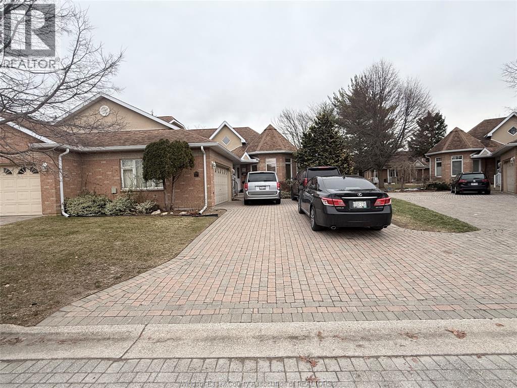 4612 ASCOT COURT, windsor, Ontario