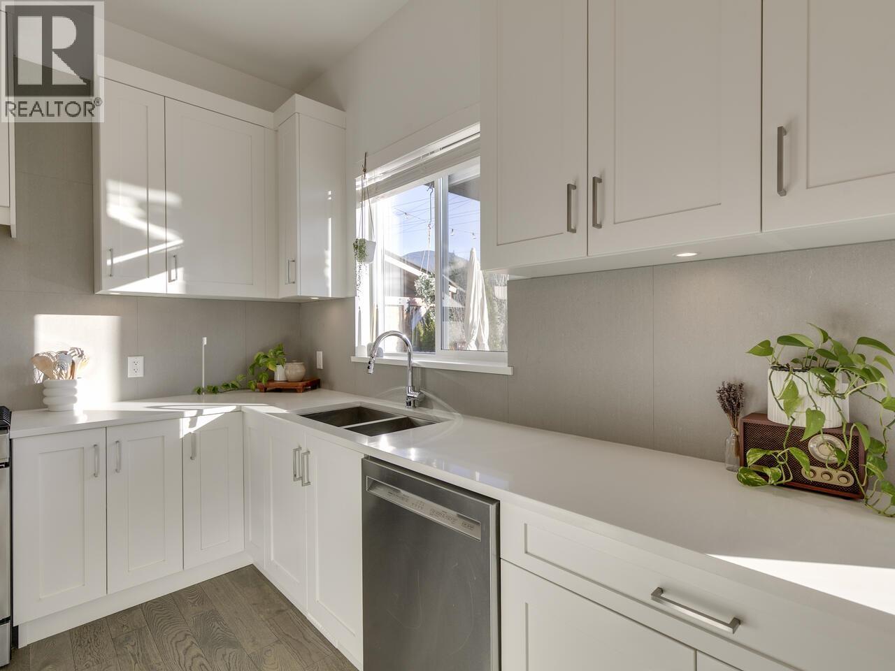 39212 Cardinal Drive, Squamish, British Columbia  V8B 0H3 - Photo 19 - R3055100