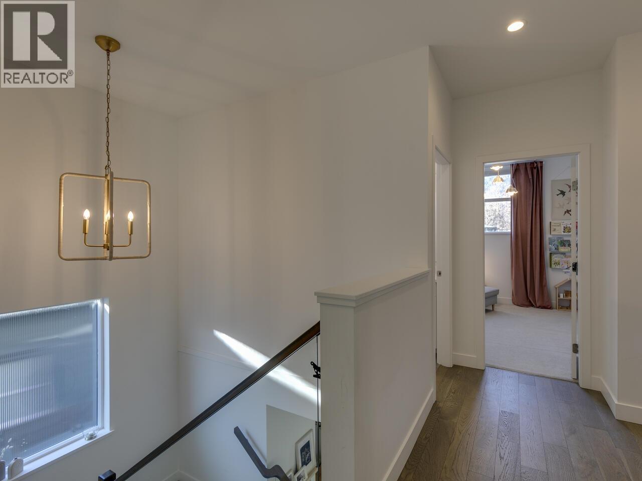 39212 Cardinal Drive, Squamish, British Columbia  V8B 0H3 - Photo 25 - R3055100