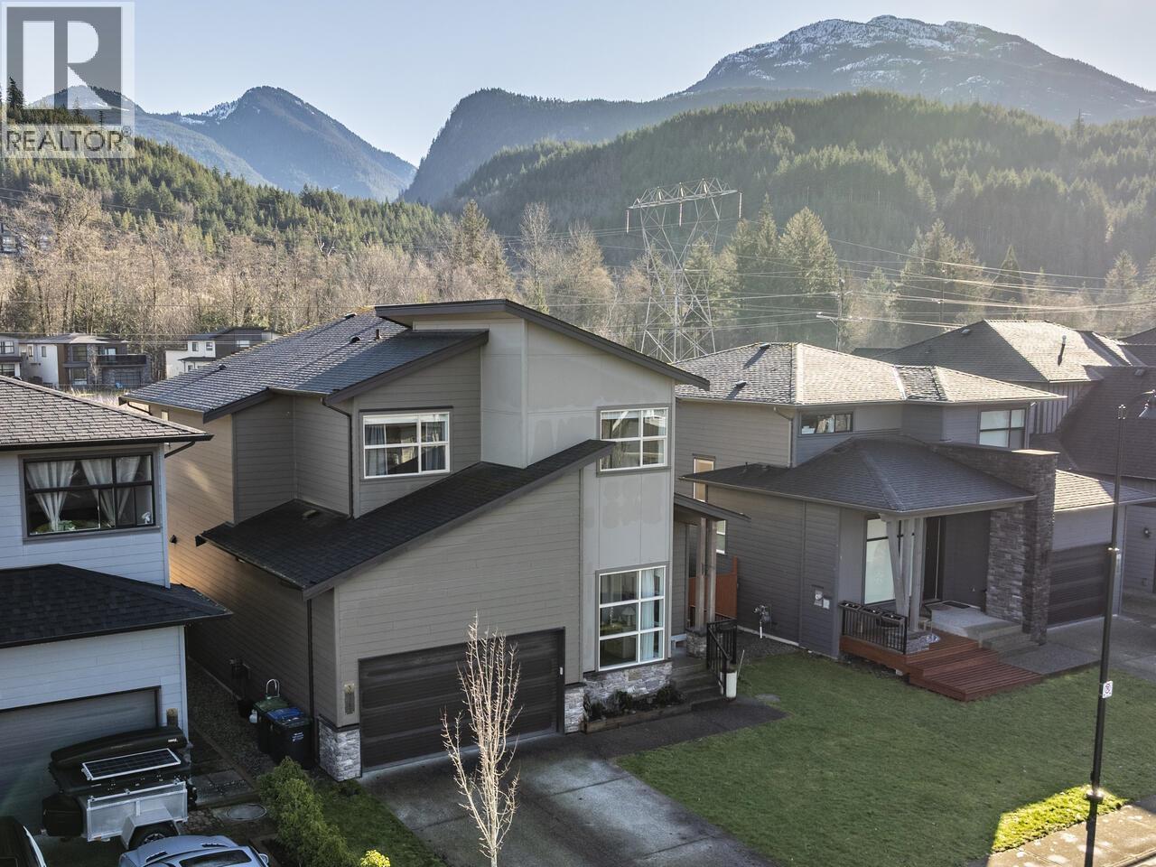 39212 Cardinal Drive, Squamish, British Columbia  V8B 0H3 - Photo 37 - R3055100