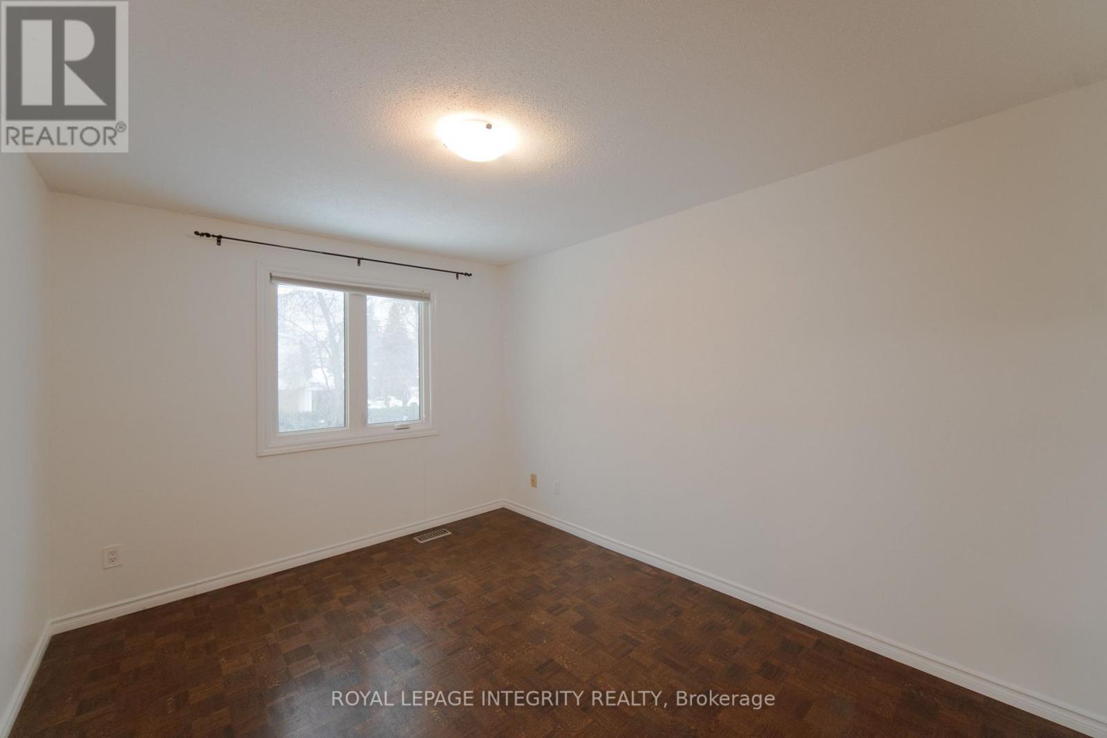 1953 Marquis Avenue, Ottawa, Ontario  K1J 8J3 - Photo 29 - X12704396