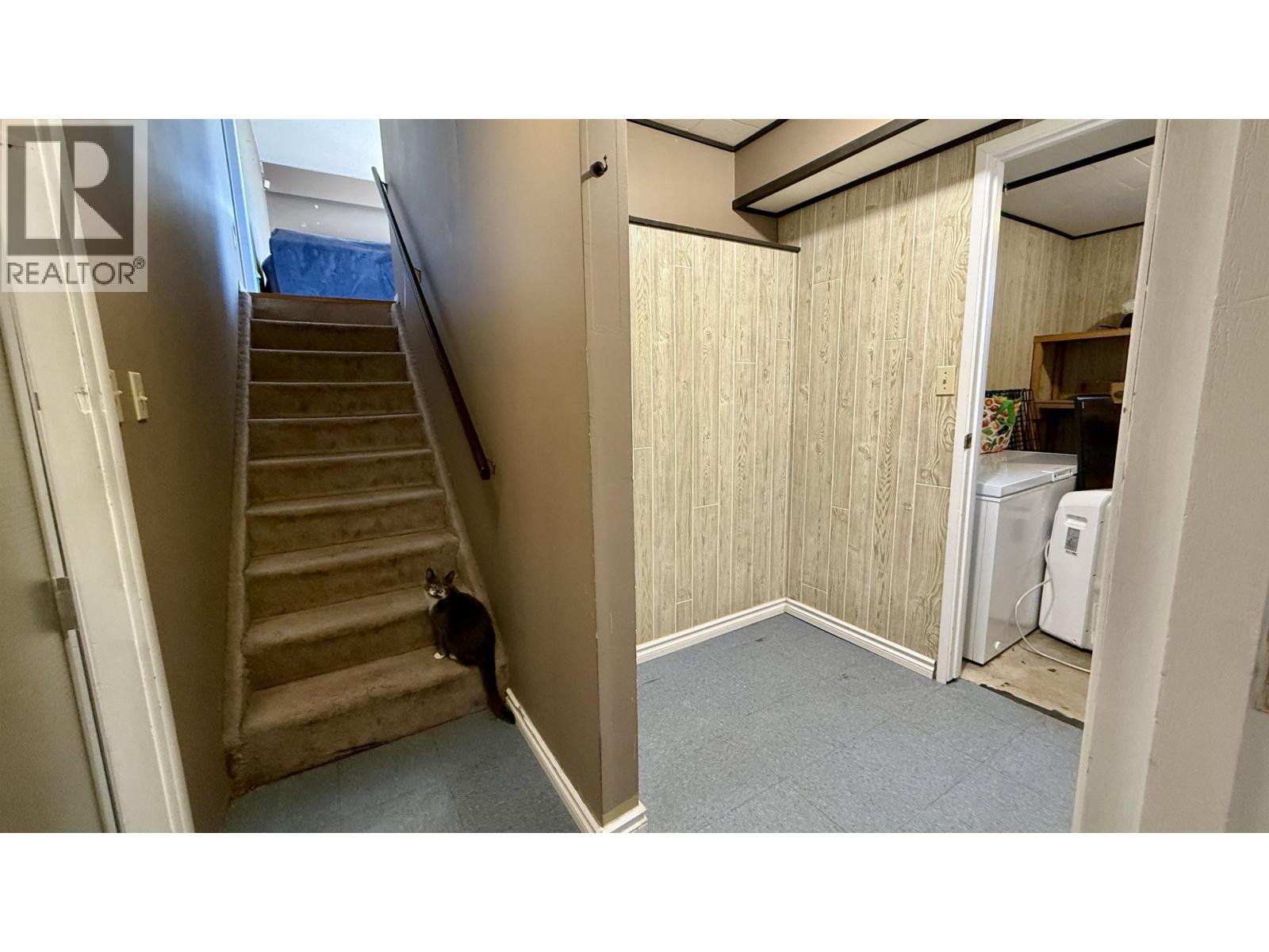 808 Marks Drive, 100 Mile House, British Columbia  V0K 2E0 - Photo 20 - R3080306