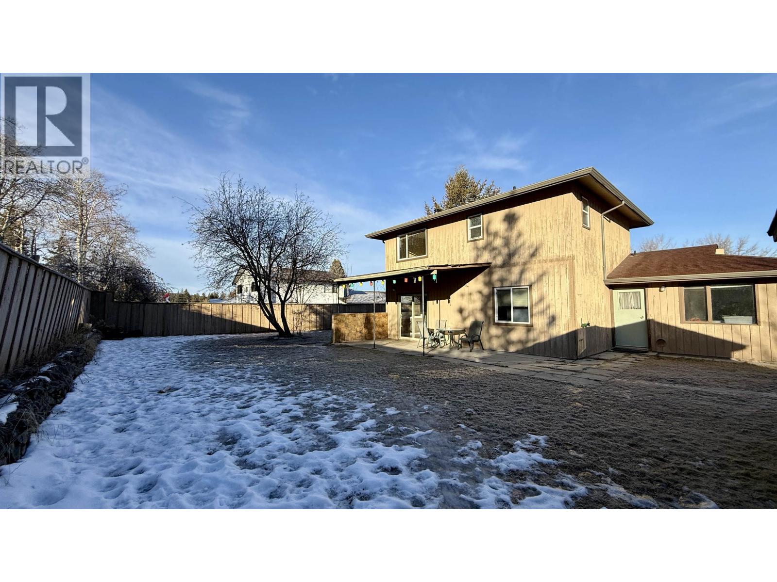 808 Marks Drive, 100 Mile House, British Columbia  V0K 2E0 - Photo 27 - R3080306