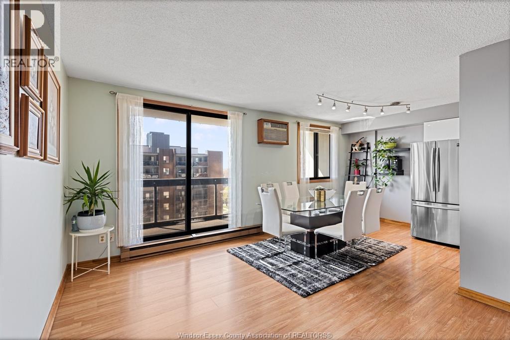 150 PARK STREET West Unit# 812, windsor, Ontario